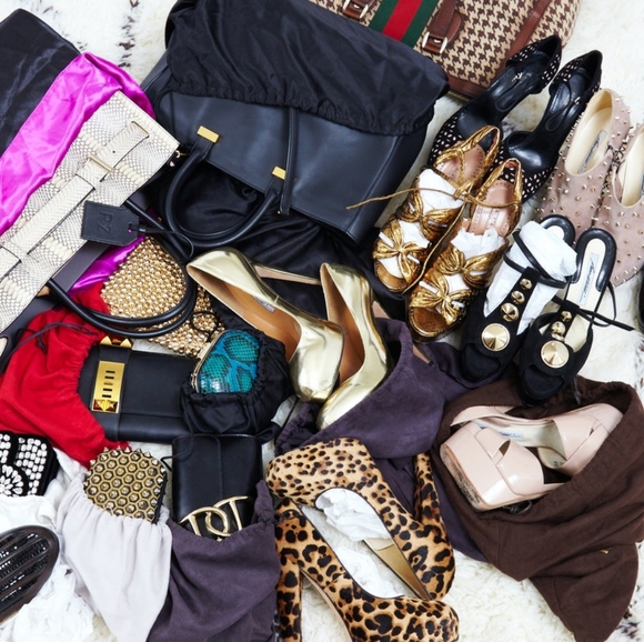 Hello! Bonjour! Hola! ⭐️Posh Ambassador - Picture 1 of 1